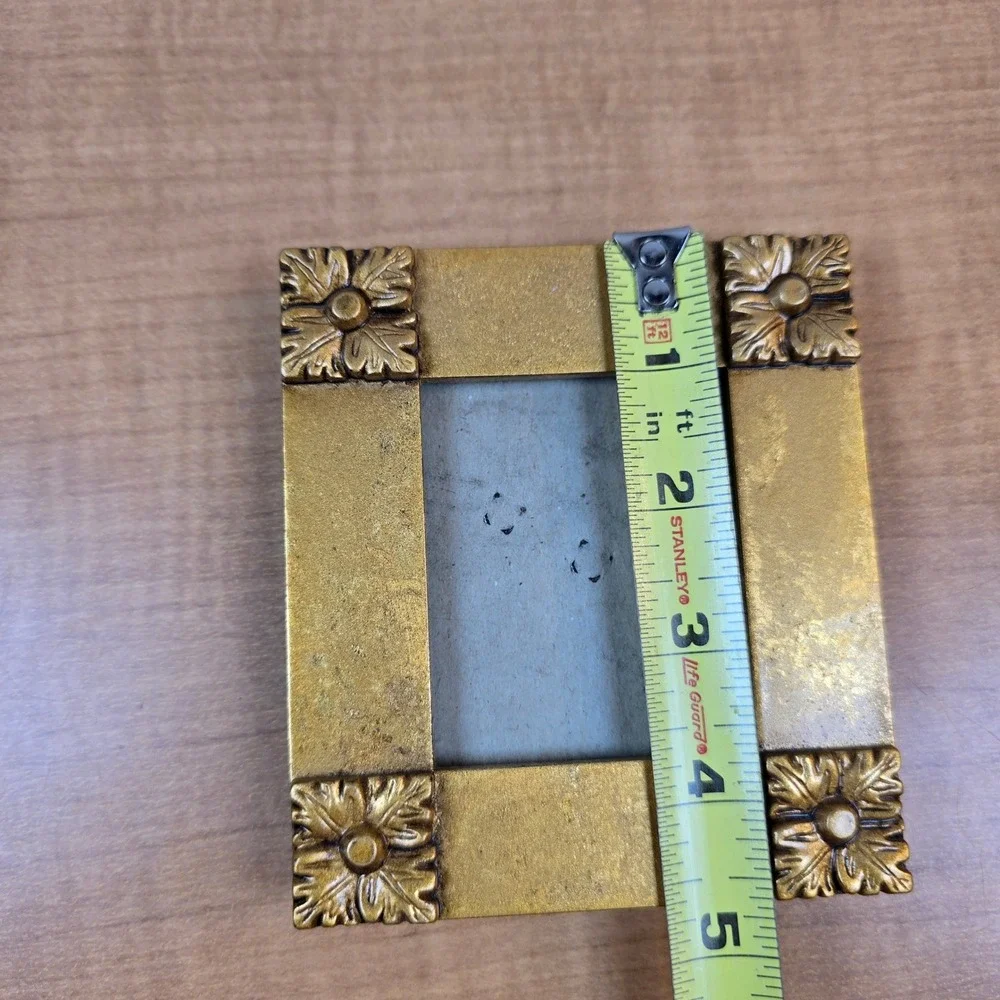 Picture Photo Frame Brass/Copper Tone 2x2.5 picture 4x4.5 Frame Flowers